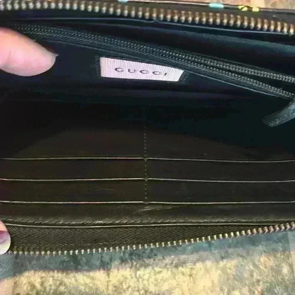 Gucci Calfskin Matelasse GucciGhost GG Marmont Zip Around Wallet EUC - Picture 7 of 13